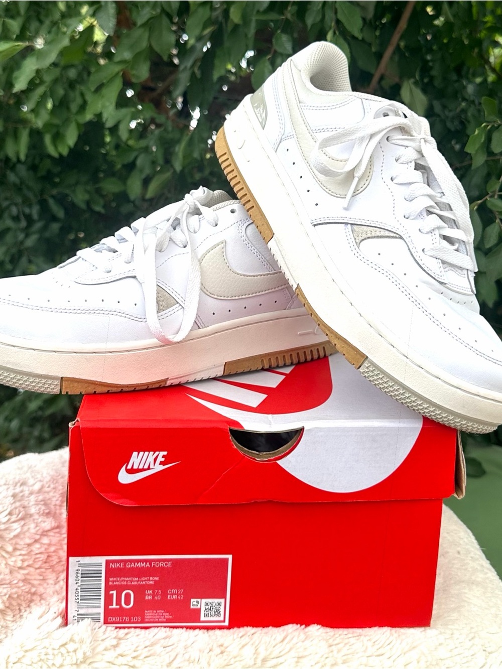 Nike Gamma Force White/Phantom-Light Bone Sneakers
